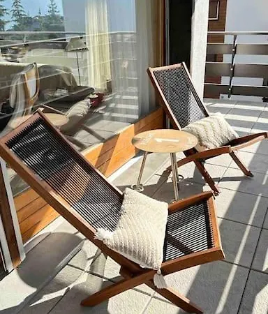 Sunny Mountain View In Town By Jolidi Apartament