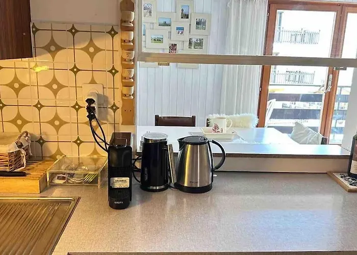 アパート Sunny Mountain View In Town By Jolidi *